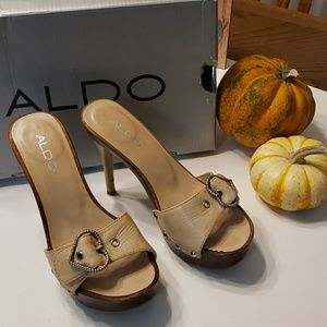 Aldo Cream Leather Sweetheart Stilettos w Platform